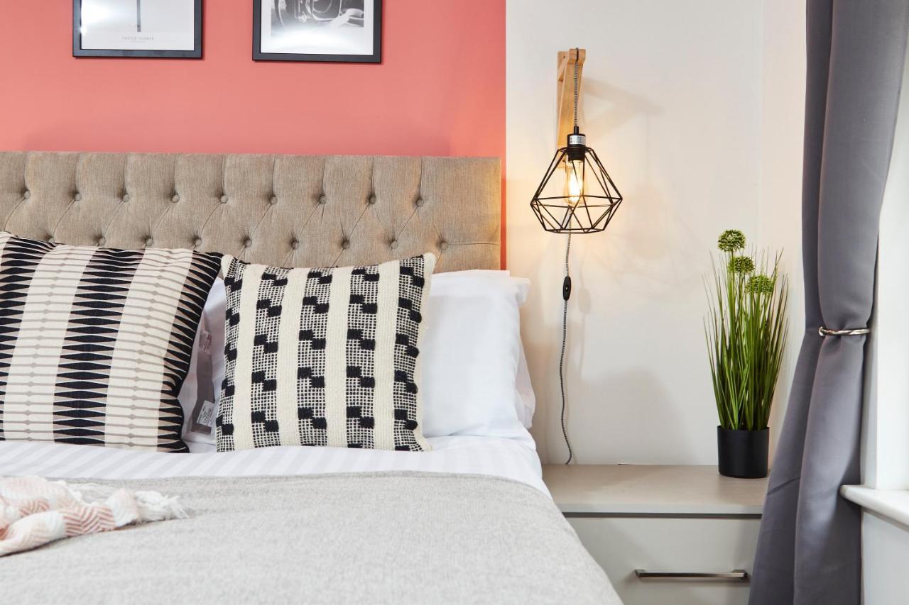 Stunning City Centre 3 Bed, 3 Bath - Sleeps 8! Apartman Leeds  Kültér fotó