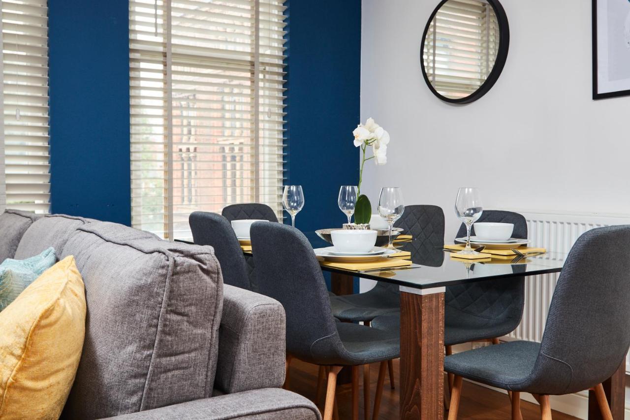 Stunning City Centre 3 Bed, 3 Bath - Sleeps 8! Apartman Leeds  Kültér fotó