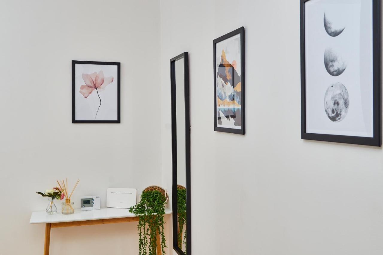 Stunning City Centre 3 Bed, 3 Bath - Sleeps 8! Apartman Leeds  Kültér fotó