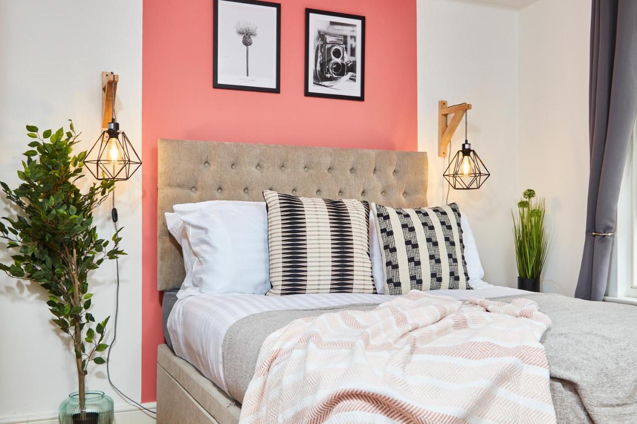 Stunning City Centre 3 Bed, 3 Bath - Sleeps 8! Apartman Leeds  Kültér fotó